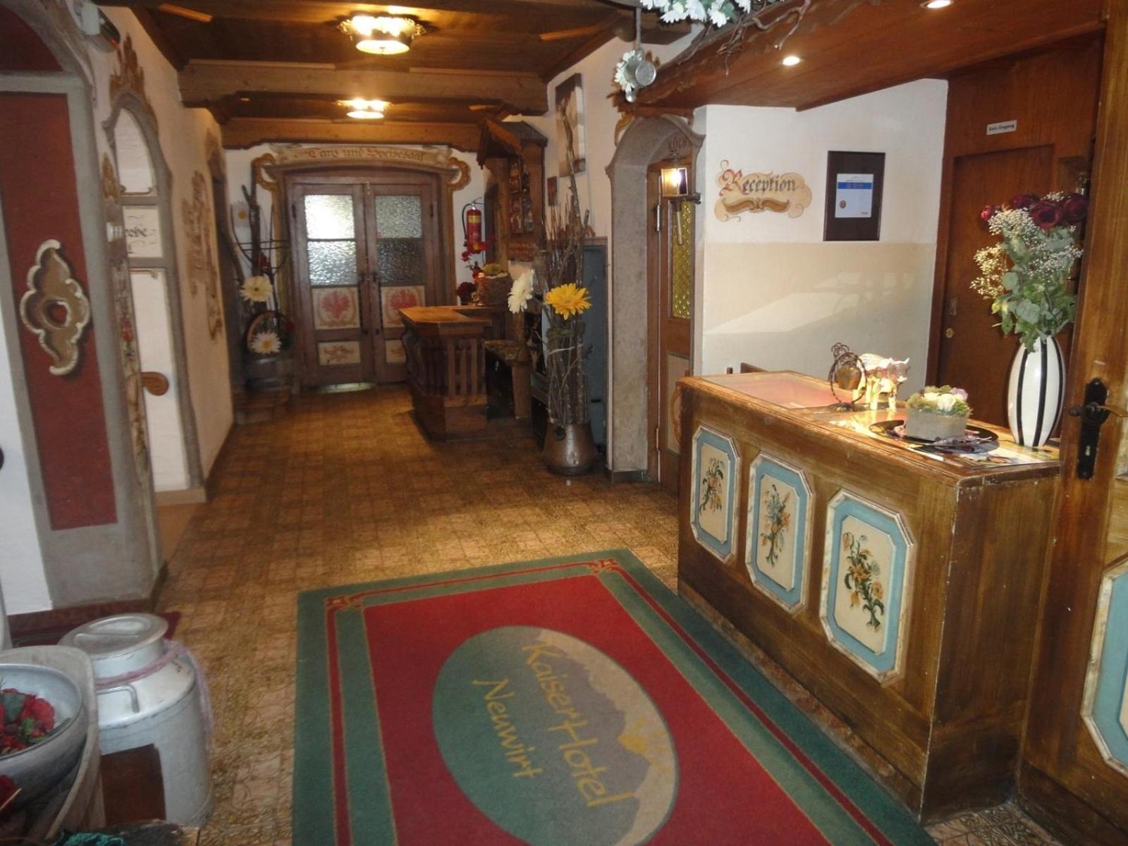 Kaiserhotel Neuwirt Oberndorf in Tirol Esterno foto