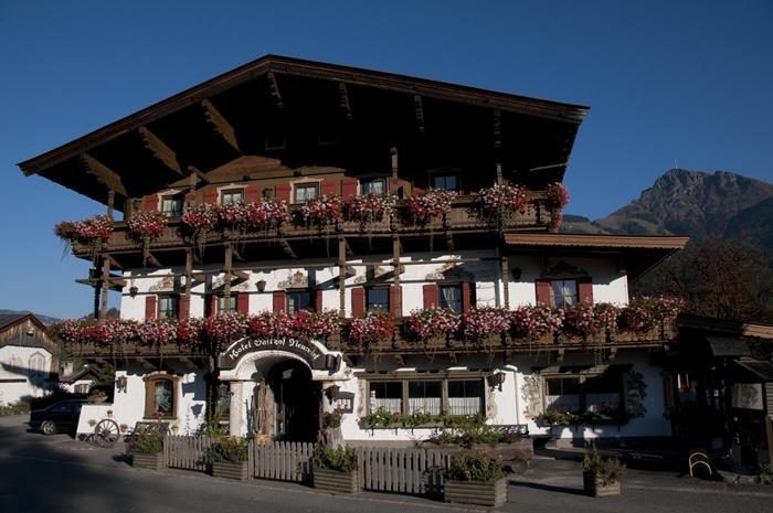 Kaiserhotel Neuwirt Oberndorf in Tirol Esterno foto